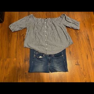 - Excellent Condition-Off the shoulder Torrid top